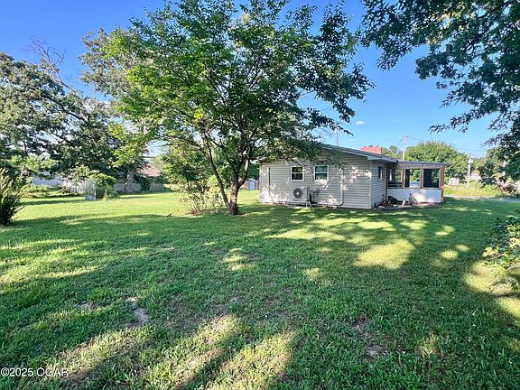 3rd image of 5327 E 20th Street