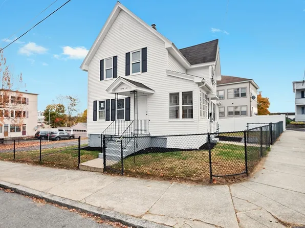 26 Hartford St, Fitchburg, MA 01420