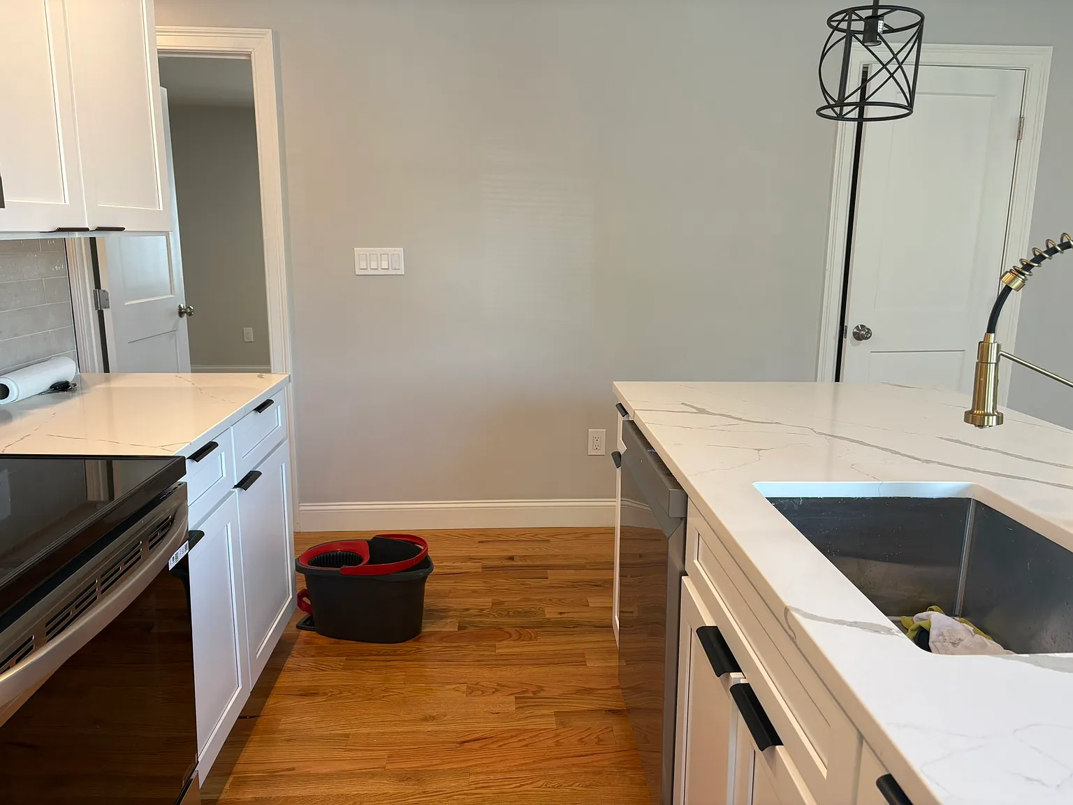 3 bed, $3,800 — Photo 4