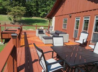 704 Hopewell Holw, Norfork, AR 72658