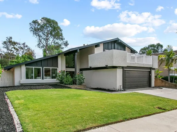 24392 Macedo Dr, Mission Viejo, CA 92691