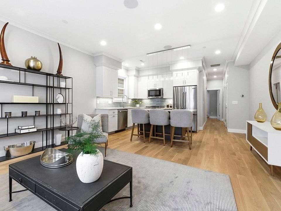 1st image of 259 Gold St #1