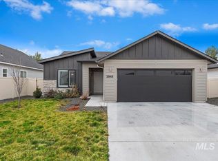 3949 N Amberwood Ave, Meridian, ID 83646