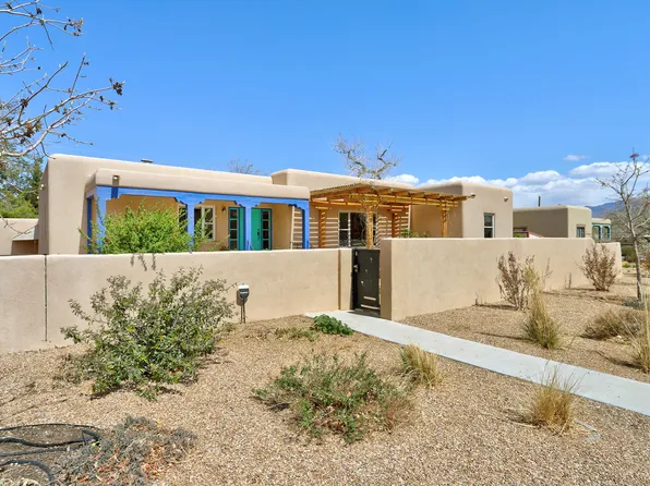 1000 Richmond Dr NE, Albuquerque, NM 87106