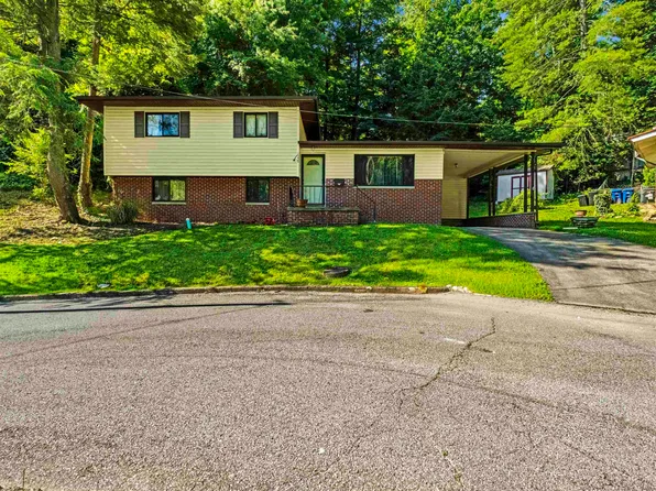 1329 Mallory Ct, Huntington, WV 25701