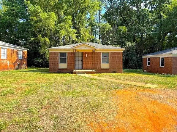 2605 Remington St, Charlotte, NC 28216