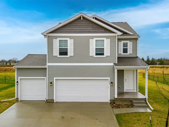 1024 Cove St SE, Bondurant, IA 50035