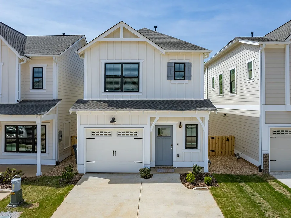 216 Huntley Knoll Pl