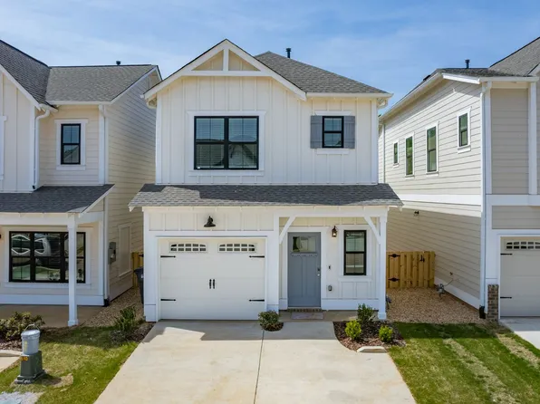 165 Huntley Knoll Dr, Pelham, AL 35124