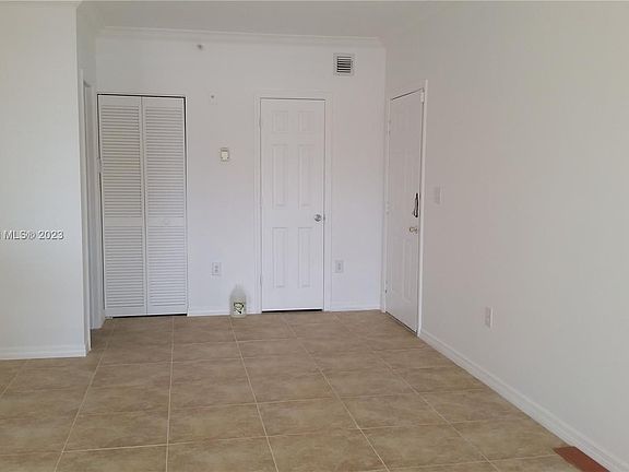 5th image of 131 SW 117th Ave #8205