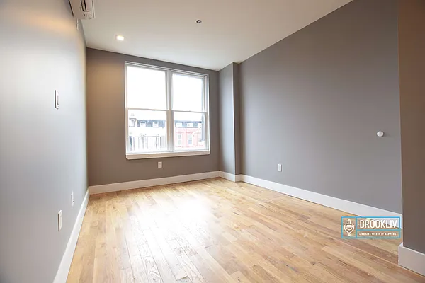 Rented by null | media 26