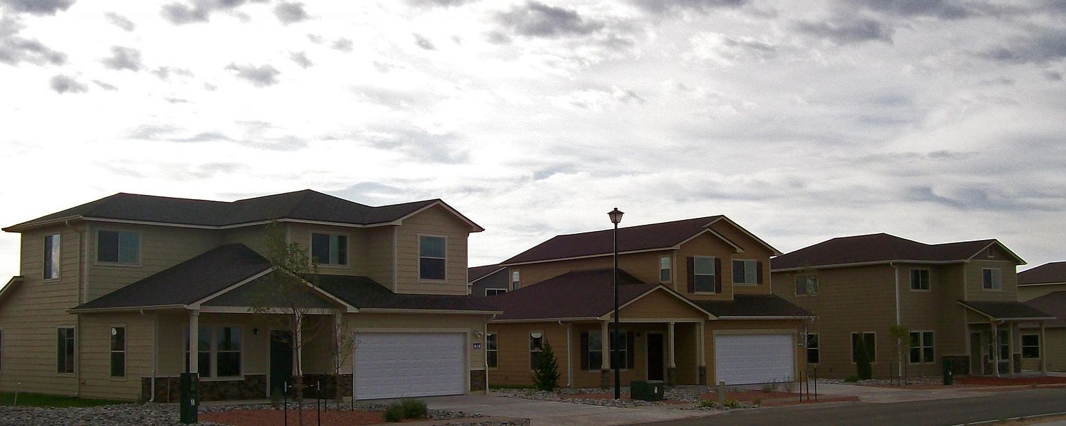 schriever afb lodging