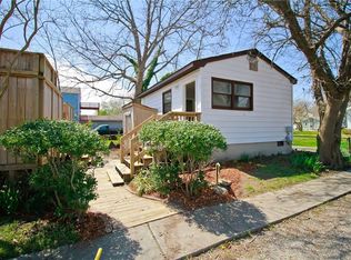 321 N First St #A, Hampton, VA 23664