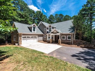 5366 Beacon Ridge Dr, Granite Falls, NC 28630