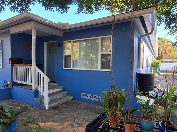 6374 Burlington Ave N, Saint Petersburg, FL 33710