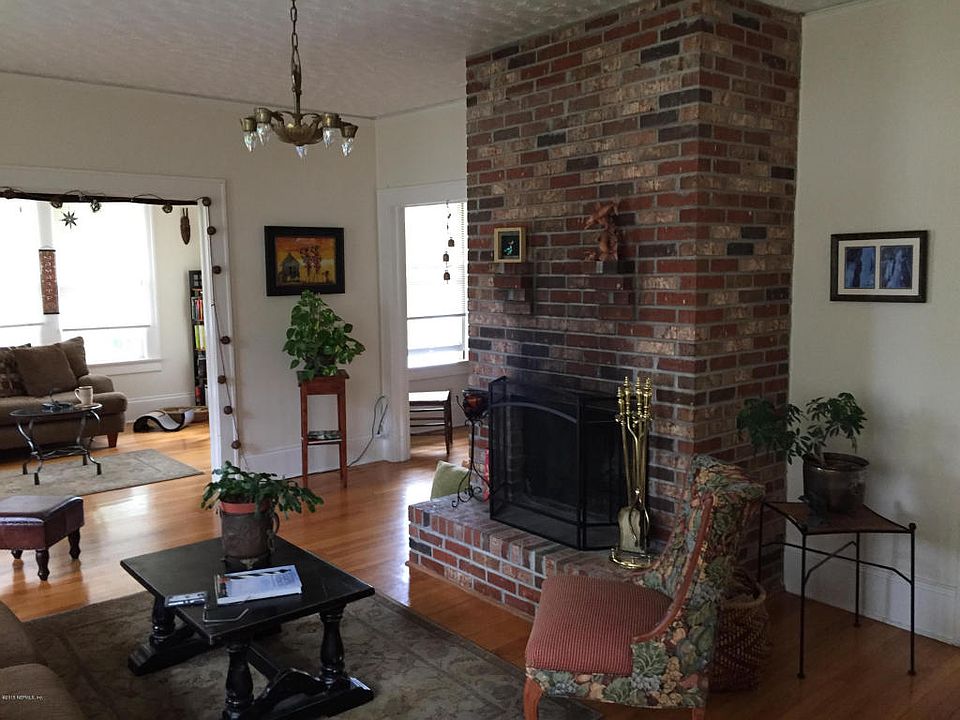 1st image of 2716 Herschel St