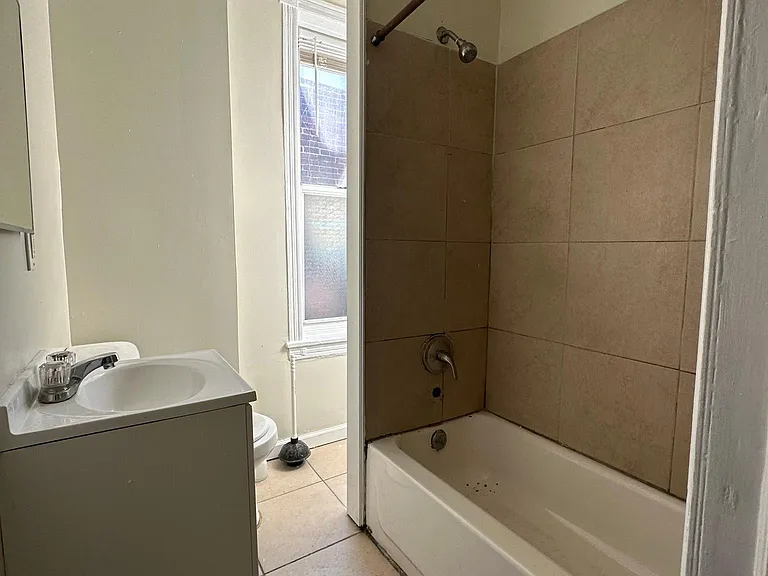 2422 S Mildred St — Photo 10