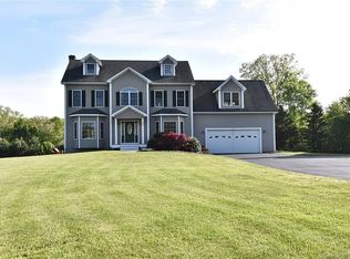 226 Upper Pattagansett Rd, East Lyme, CT 06333