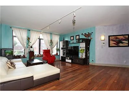 Sold by Keller Williams Realty Empire | media 2