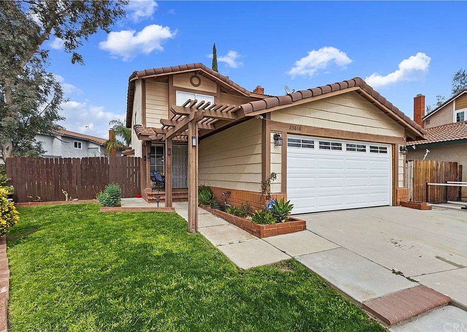 1st image of 23616 Cinnamon Creek Ct