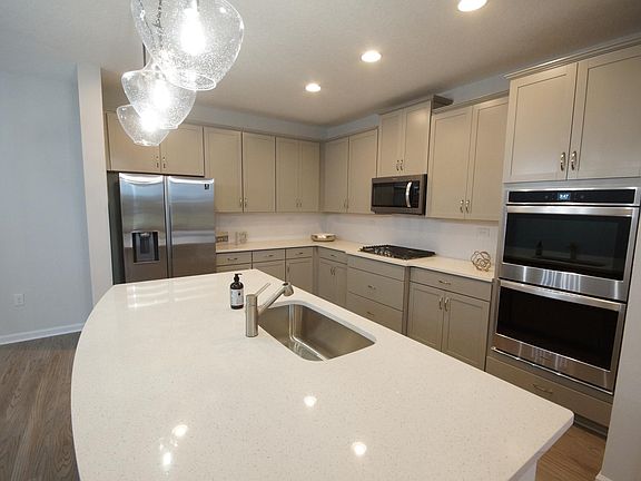 5th image of 263 Tamar Ct
