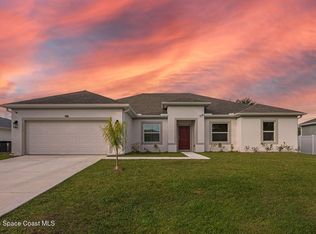 1717 Dalroy St NW, Palm Bay, FL 32907