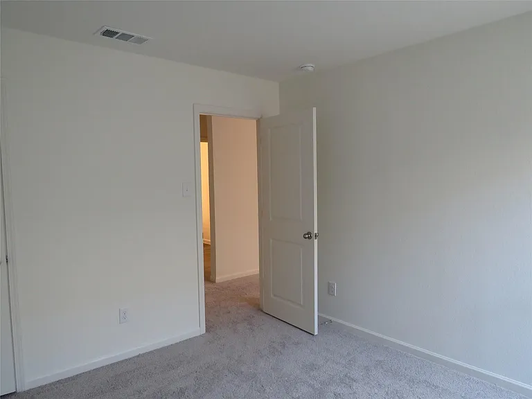 611 Delaware Ave — Photo 31