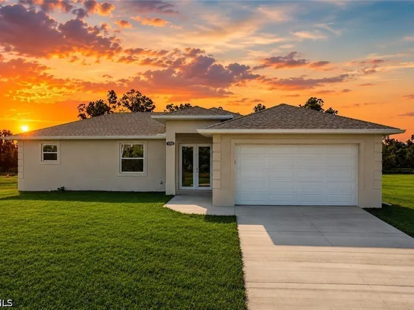 1252 Edna St E, Lehigh Acres, FL 33974