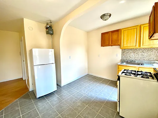 Rented by Abba Realty Associates INC | media 1