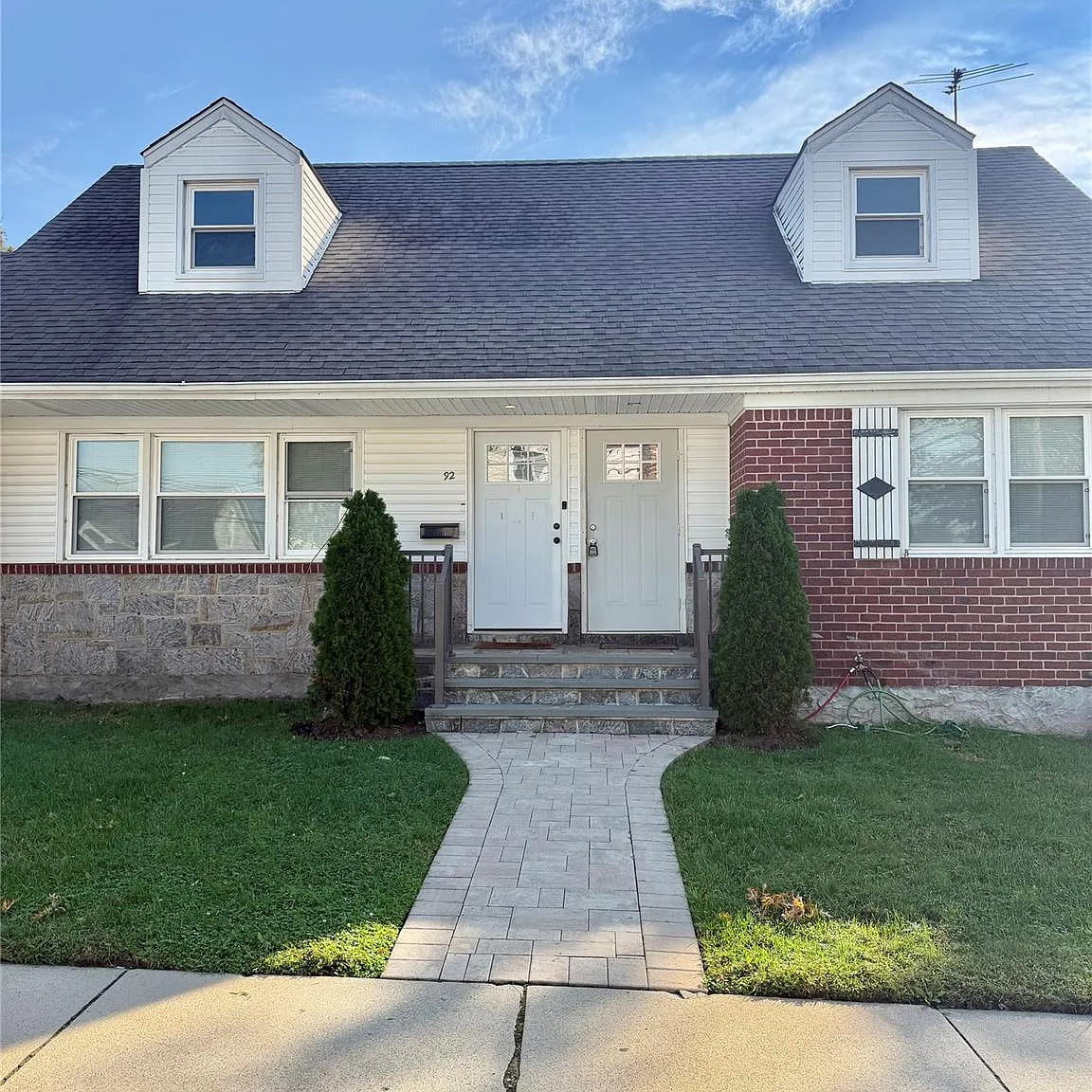 1 bed, 1.0 bath, 800 sqft, $2,200 — Photo 1