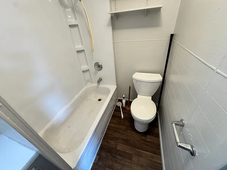 103 W Lafayette St #4 — Photo 6