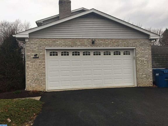 4th image of 517 Ponderosa Dr