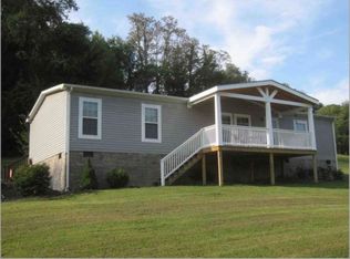 16854 Providence Rd, Abingdon, VA 24210