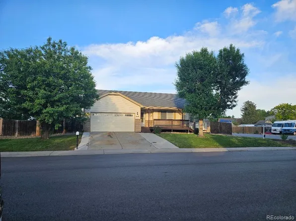 808 Idalia Street, Aurora, CO 80011