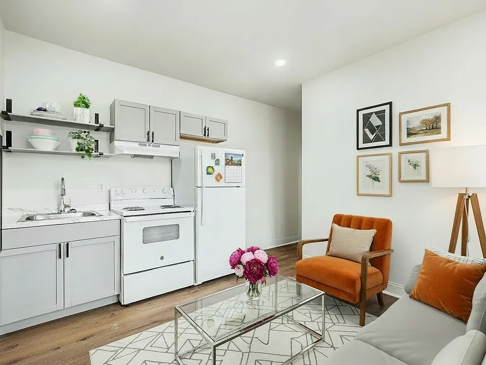3337 Reading Rd #D