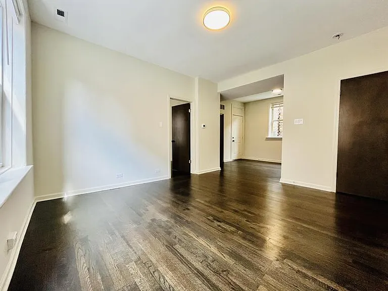 1371 S California Ave #2W — Photo 8