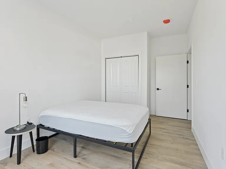 1719 University Ave #201 — Photo 29