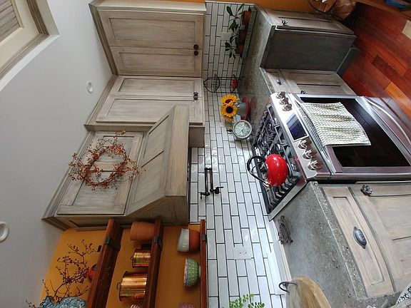 4th image of 53 Belvidere Hts APT 1