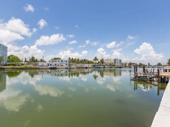 8220 Byron Ave APT 5, Miami, FL 33141