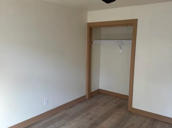 8040 W Howard Ave #8040, Milwaukee, WI 53220