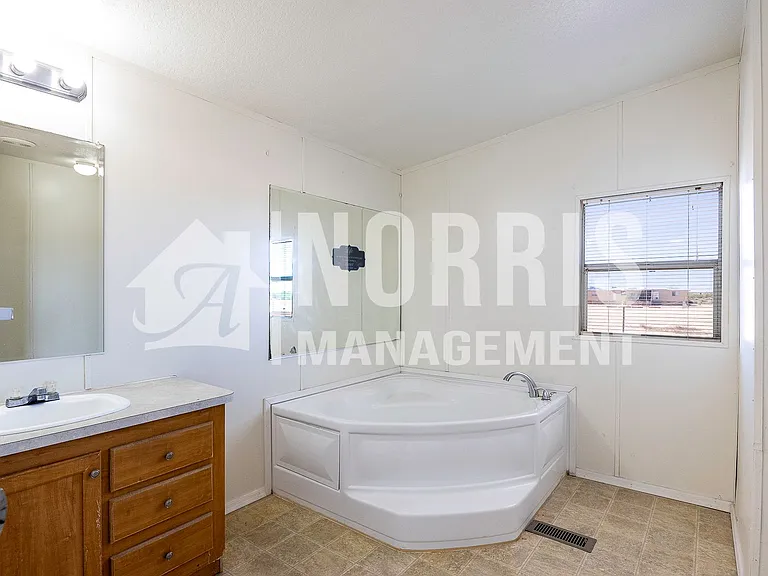 9960 S Niehaus Rd — Photo 30