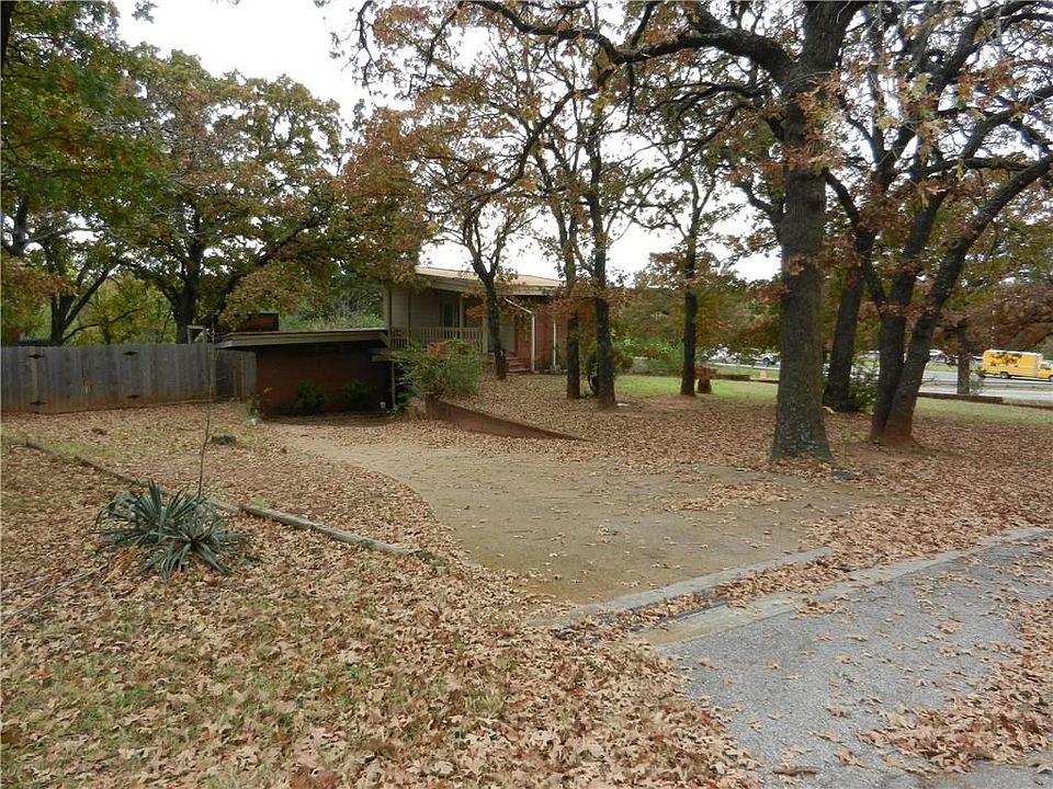 2nd image of 3000 Norcrest Dr