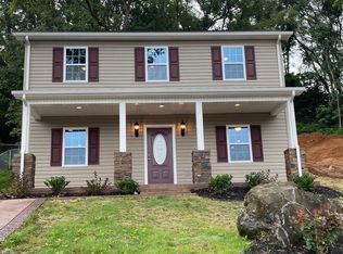 2348 Locust Grove Cir NE, Roanoke, VA 24012