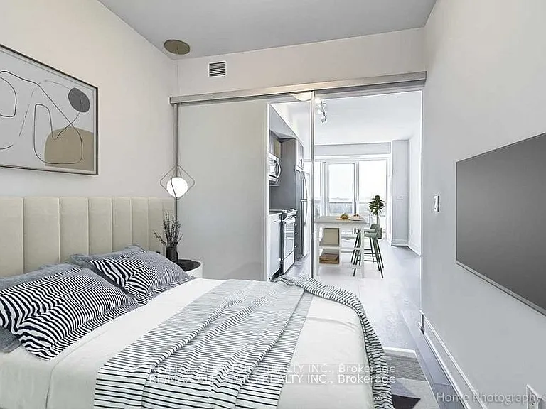 2550 Simcoe St N #214 — Photo 9