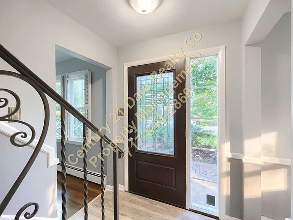 3rd image of 428 Blue Ridge Dr