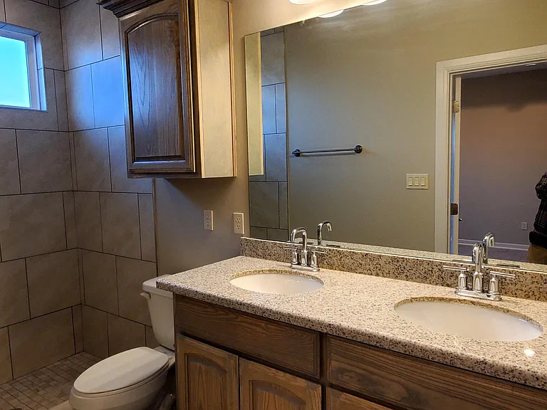 2036 Grove Ln — Photo 10