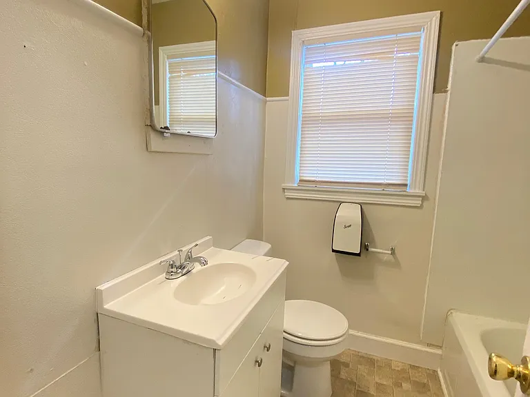 114 SE 40th St #114 — Photo 13