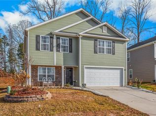 6729 Capstone Ct, Rural Hall, NC 27045