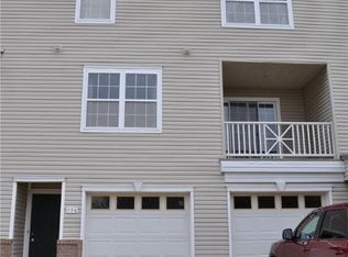 754 Tollis Pkwy, Broadview Heights, OH 44147