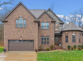 950 Terrace Creek Ln, Clarksville, TN 37040